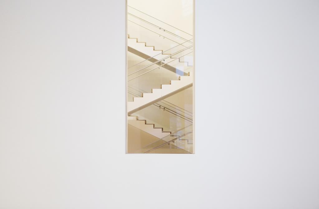 checklist de apartamento recém-construído: inspeção de escadas